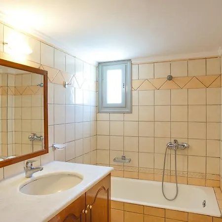 Villa Serene Kamári